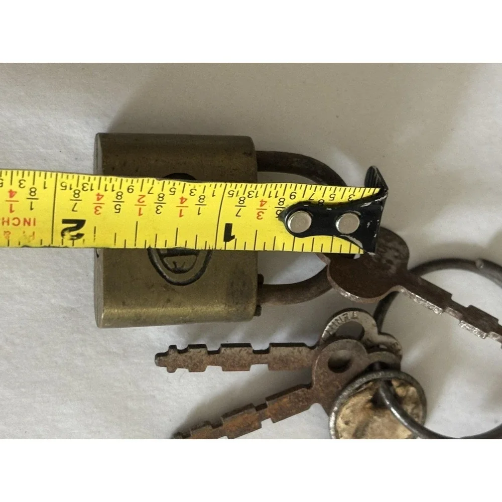 Lot Of 2 Vintage Padlock Yale & Towne Mfg Stamford CT Eagle Small Mini Brass Key